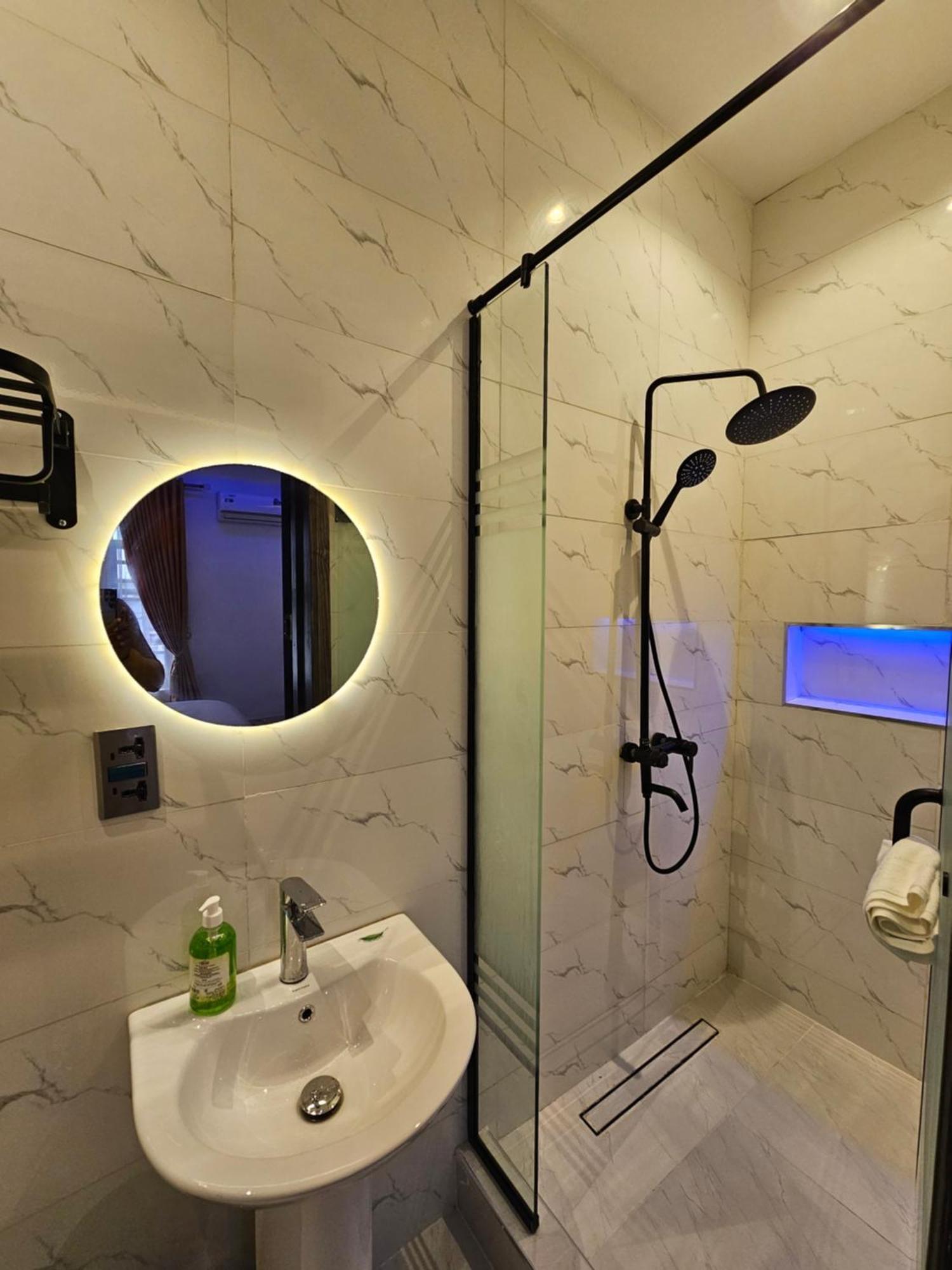 Sapphire Residences By Crystal Magodo Ikeja Buitenkant foto